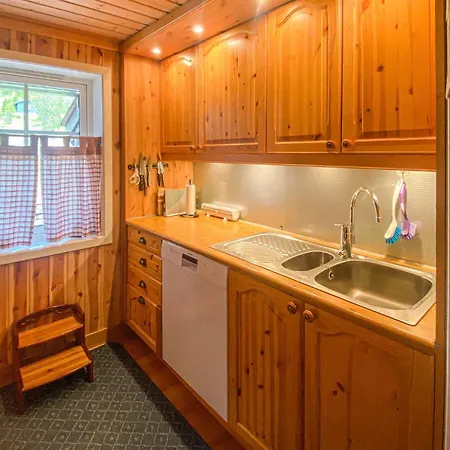 5 Bedroom Awesome In